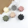 Fashion Daisy Flower Hairpin Hair Claws Flowers Hair Clip Hairdressing Tool Hair Accessories For Women Party