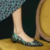 Robe chaussures 2022 femmes pompes en cuir naturel talons hauts en peau de mouton supérieure impression colorée bout pointu chaussures pour femmes 220425
