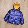 Большой размер сохраняйте теплые зимние мальчики и дежурные куртки 2021 Новый стиль блестящая верхняя одежда для детей для детей рождественский подарок J220718