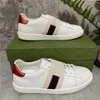 2022 Designer Sneakers Men Womens Casual Shoes Fashion White Genuine Leather Luxury Flower Embroidered Flat Sports size 35-46 With Box