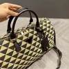 Треугольная печать туристическая сумка Duffle Bag Women Men Men Designer Travel Luggage Bag Bag Ladies Classic Simbag Sumbag249H 249H