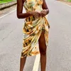 Femmes Vintage Yellow Tie Dye Flower Print Strap Robe ourlet Slim Slit Slit Long Robes Longues Vestido 220514