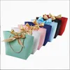 10pcs a favor da fita de fita de arco Bolsa de presente reciclável sacos de papel DIY para roupas de aniversário de casamento com a Handle S Celebration Decor 220427