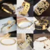 20 Estilos de Pulseira Feminina Pulseira de Luxo Jóias de Designer Banhado a Ouro 18K Banhado a Prata 925 Aço Inoxidável Amantes de Casamento Presente Bangles Acessórios Atacado -20-C-1