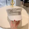 Beretti 2022 Donne cappelli Crystal Baker Cappello lana Sboy Caps Female Militray Visor S M L