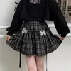 Houzhou Kawaii Gothic Lolita Plaid kjol Kvinnor Goth Bow Black High Waist A-Line Mini Kjolar Japansk stil Harajuku Soft Girl 220317