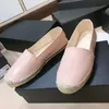 2022 Märke bokstaven Y Fritidsskor Dam Espadrilles Sommar dam platt Strand Half Tofflor mode kvinna Loafers Fisherman canvas Sko med box dammpåse storlek 35-39