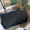 Taschen Kauf einer Damentasche aus echtem Leder, neue Single Shoulder Messenger Bag im kleinen Stil mit Duftkette