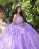 Abiti Quinceanera in pizzo lilla 2022 con mantello abiti da 15 anos Farfalla 3D Floreale Glitter Puffy Ballgown Dolce 15/16 Abito da ballo Abito di quince No-Light Immagine reale