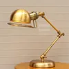 Lampade da tavolo American Rocker Lampada da scrivania Originalità Personalità Moda Vintage Bronzo Ferro Braccio lungo Camera da letto Comodino Studio FG357Tavolo