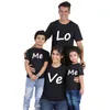 Benutzerdefinierte Familie Kleidung T-shirt Passende Outfits Sommer Schöne Mama Papa Kinder Mich Baby Vater Mutter Tochter Sohn Mädchen Jungen Kleidung 220704