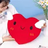 Sweet Hearts Plushies Pink Red Heat Pillow Say Love Peluche Cuddly Deps Wings Wings Happy Face Decorate Cushion Valentine 's Day J220704