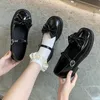 Sapatos de vestido Patente Couro plataforma Mulher 2022 Black High Heels Mulheres bombas de moda redonda Mary Jane Mujer