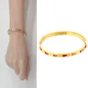 Bracelets pour femmes couleur or cristaux rouges bracelet diamant en acier inoxydable mode bijoux indiens bijoux de mariée cadeau de noël personnalisé concepteur personnalisé manchette