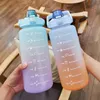 2L grande capacité bouteille d'eau paille tasse dégradé couleur tasses en plastique avec marqueur de temps Sports de Fitness en plein air 220329