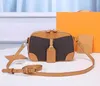 2022 Designer High Quality Women Nicolas Bag Boite Chapeau Souple Bag Real Leather brown Flower Fashion luxury m44919