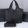 Bolsa de bolsa de bolsa feminina bolsa de compras moda moda cheiro de couro genuíno hardware de letra de letra de letra de diamante com zíper interno zíper gaby de alta qualidade