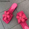 suojialun zomer vrouwen في الهواء الطلق الشاطئ النعال وضع grote bloem dames elegante slides vierkante lage hak sandaal schoenen 220509