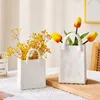 Nordic Kreatywny koszyk zakupowy Ceramiczny Mini Waza Dekoracja Waza Wazy Suszone Kwiat Wazony Dekorowanie stołu Mini Pots Art 220809