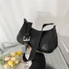 المصمم الفاخرة Cleo Armpit Nylon Bags Women Hobo Bag Fashion Crossbody الإبط الإبطية Sport Packs Outdoor Stuff Sacks274R