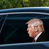2024 선거 트럼프 데칼 자동차 스티커 재미 있은 배너 플래그 왼쪽 오른쪽 창 껍질 벗기기 방수 PVC 데칼 파티 용품 C0622X2