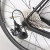 Fabrika Doğrudan Satış Superlight Road Bisiklet Tam Yarış Bisikleti FM629 52cm/54cm/56cm Karbon Fiber Bisiklet R7000 Grup seti