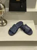 Designer Men Slippers Sanals Izmir Italie Mens Sandale Straite Coup Cut bords Epsom Calfskin Pièce essentielle