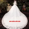 Andra bröllopsklänningar lyxigt stort sveptåg Pure vit klänning 2022 Simple O Neck Three Quarter Sleeve Lace Flower Plus Size Brudklänning