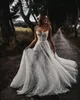 Sexig Boho Beach Wedding Dress Tulle Long Spaghetti Neck Beaded Bridal Dresses Crystal A Line Bröllopsklänningar Vestido de Noiva