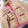 Designer de jaquetas femininas 222 2022 Milan Runway Spring Summer Brand Mesmo estilo suéter de manga longa Cardigan Pink Crew Neck de alta qualidade feminino xue ex9x