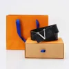 Cintura di design per uomo Cinture moda donna 18 colori La scatola in pelle di mucca di alta qualità opzionale richiede un costo aggiuntivo