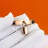 Hoge kwaliteit letter Lock Bangle Unisex minnaar bedelarmband luxe klassieke mode-ontwerper sieraden Cadeau met doos4518803