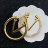Big Silver Gold Hoop örhängen med låda för kvinnor Luxurys Designers Studörhängen Fashion Jewelry Letters Earring Wedding Present Nice195L