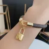 Vintage mönster läderarmband för kvinnor och män klassisk designer high end glamour armband mode bröllop smycken gåvor 9rwi