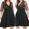 Plus Size Klänningar Mode Kvinnor Casual Blommor Broderi Halv ärm Applikation V-ringad Klänning Elegant Lös Fest Club Vestidos#35Plus