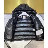 Erkek ve Kadınlar Down Puffer Ceket Moda Kapşonlu Sıradan Sıcak 90 Beyaz Ördek Kısa Downs Ceket Kış Jaqueta Outerwear Parkas