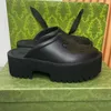Toppdesigners kvinnor godisfärger rensar hög häl sandal stilettos sko sommar kvinnors tofflor glider damer ihåliga platt plattform sandaler storlek