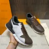 Klasik Erkek Run Away Sneaker Üç Renkli Günlük Ayakkabılar Monogramlar Kanvas Deri Kahverengi Çiçekli Baskılar Erkek Tasarımcı Eğitmen Ayakkabısı İçin Lüks Spor Ayakkabılar