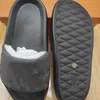 2022 Sandalo con plateau da donna sul lungomare New Slipper Pantofole da uomo di design piatto Comfort Nero Bianco Estate Moda Piscina Cuscino Infradito di alta qualità con scatola 35-45