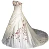 Vintage bez ramiączki sukienki ślubne Biała Bury Haft haftowy suknie ślubne koronkowe sukienki na pannę Małoderną