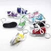 Mini Simulation Shoes Keyring Canvas Keychain for Women Girl Souvenir Presentväska Nyckelhållare Tillbehör Casual G220421