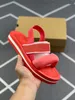 2022 Australian Women kapcie Eva Rubber Slide Platforma Chunky Sandal Shoes Triple Black Red Green Classic Sandals Sandals Letni dom
