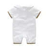 Babykleding jongen romper bib hoed uit een stuk jumpsuits meisjes katoen bodysuits pasgeboren korte mouw luxe designer slijtage baby zomer klimmen onesies 3 stks set 0-24M