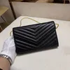 Handväska i äkta läder kommer med box mode Kedjeväska Dam lyxiga kvinnor Designers Väskor Kvinnlig clutch Klassisk högkvalitativ flickväska