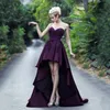 Sexig spetsapplikation älskling satin prom klänningar front kort lång baksida ärmlös aftonklänning vestido formatura