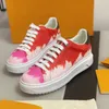 Top Quality Women Platform Time Out Sneaker Top Top Calfskin Lace-up Sapatos Runner Trainers 3D Flores Flores Sneakers com Box No42