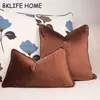 Piping Design Velvet Coussin Brown Soft Wirew Claid / Sofa Couvre-oreiller de canapé No Balling-Up Home Decorative sans farce 210401