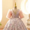 2022 Bling Beaded Crystal Flower Girls Dresses for Wedding Tulle Floor Length Beach Girl Pagant Party Sequined Gowns Tulle Kjol Formella Barnkläder