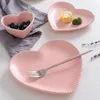 식기 세트 서리가있는 세라믹 식탁기 아침 식사 접시 사랑 하트 접시 모양의 그릇 커플 크리에이티