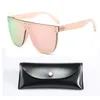 Lunettes de soleil Fashion Square Femmes Overror Mirror Men Shades Glunes Metal Rivet Trend Unique Quayer Eyewear 1803